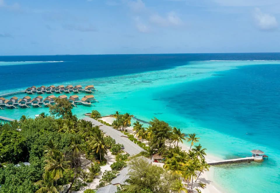 Centara Ras Fushi Resort & Spa Maldives