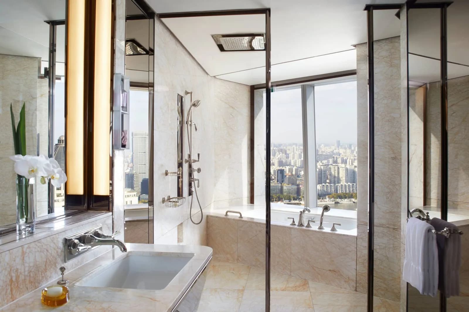 The Ritz-Carlton Shanghai, Pudong